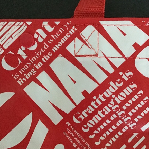 LULULEMON RED AND WHITE SMALL MANIFESTO REUSABLE TOTE BAG - Picture 4 of 11